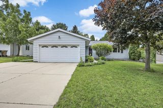 2914 Maple Grove Drive, Madison, WI 53719