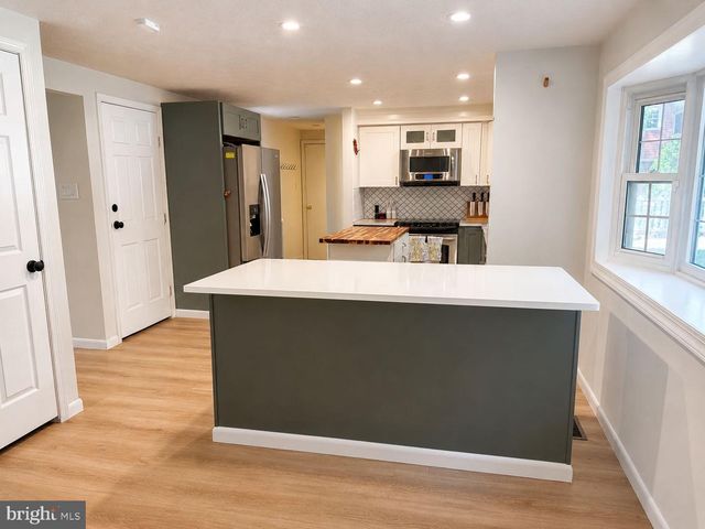 1002 HARBOUR DR, Stafford, VA 22554