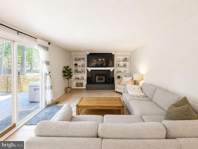 1002 HARBOUR DR, Stafford, VA 22554