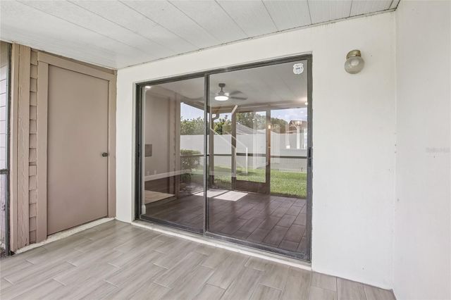 717 OAK PARK PLACE, Brandon, FL 33511