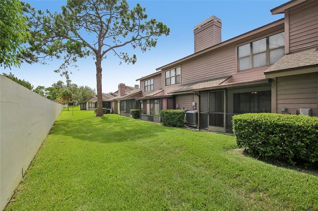 717 OAK PARK PLACE, Brandon, FL 33511
