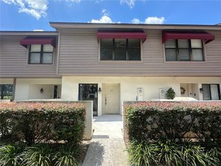 717 OAK PARK PLACE, Brandon, FL 33511