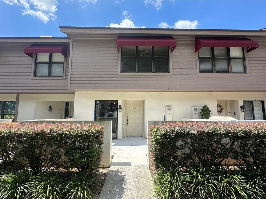 717 OAK PARK PLACE, Brandon, FL 33511