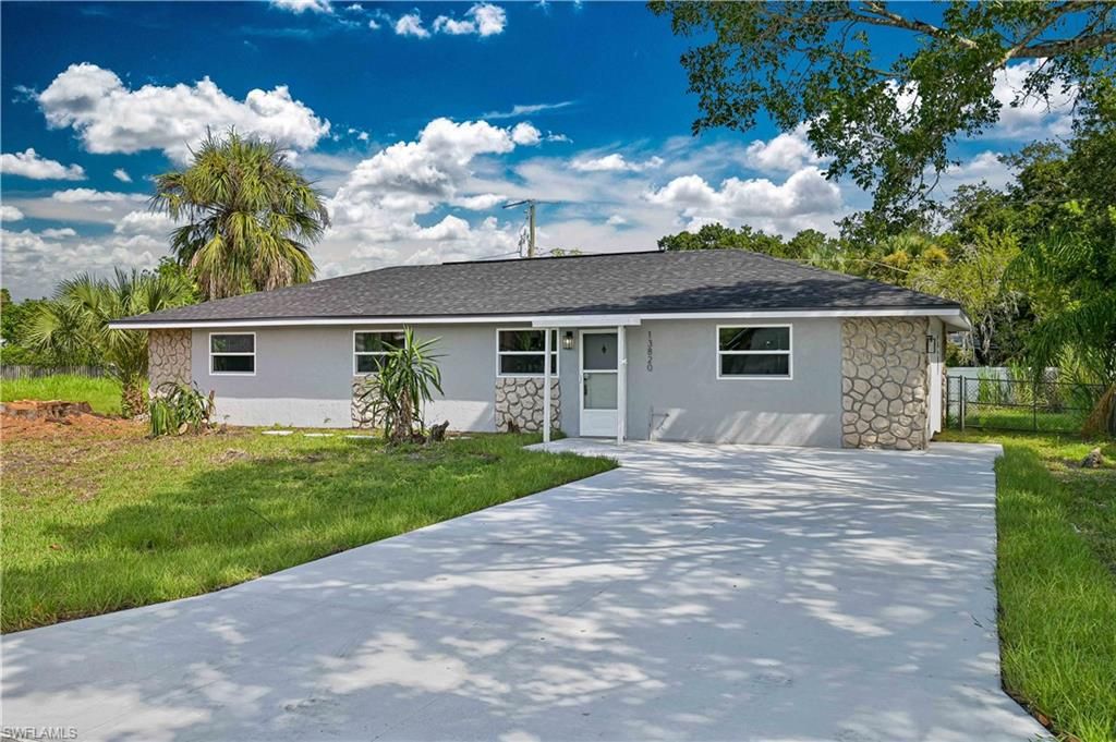 13820 1st ST, FORT MYERS, FL 33905 — exterior
