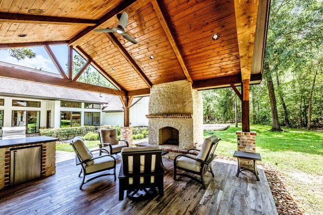 133 Dedication Trail, Huntsville, TX 77340