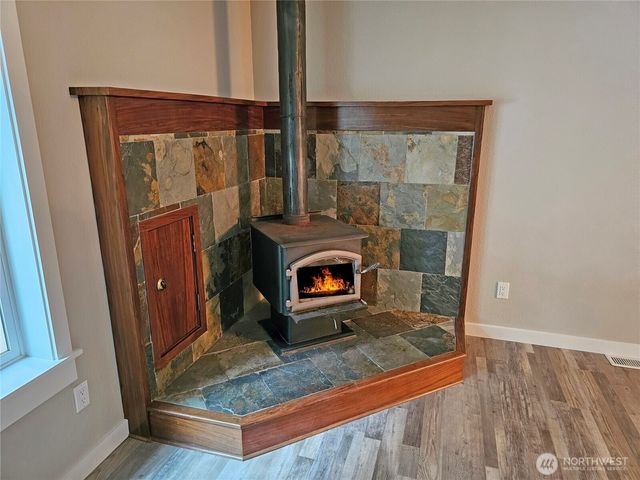 16727 Littlerock Road SW, Rochester, WA 98579