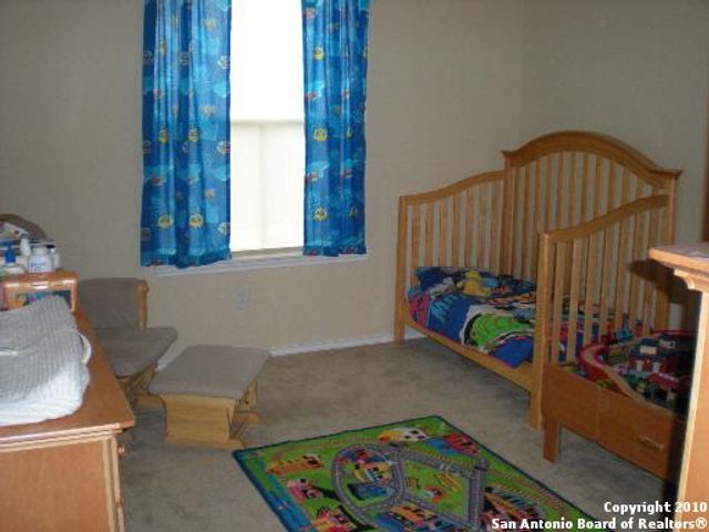 736 EAGLES GLEN, Schertz, TX 78108