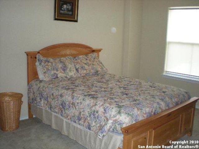 736 EAGLES GLEN, Schertz, TX 78108