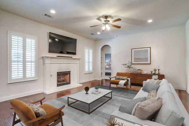 321 Blue Stem Lane, Aledo, TX 76008