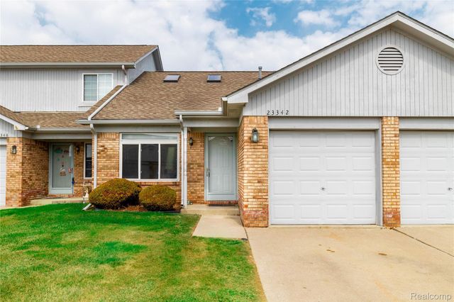 23342 Stiles Court, Brownstown Charter Township, MI 48183