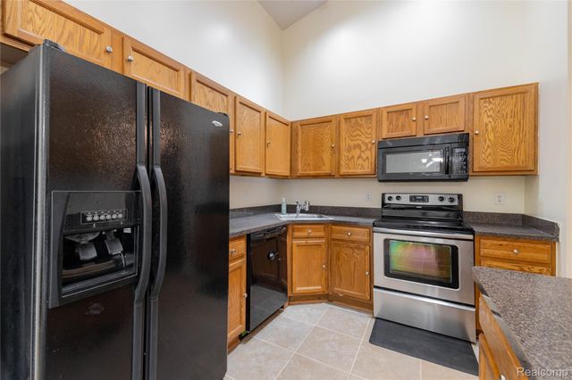 23342 Stiles Court, Brownstown Charter Township, MI 48183