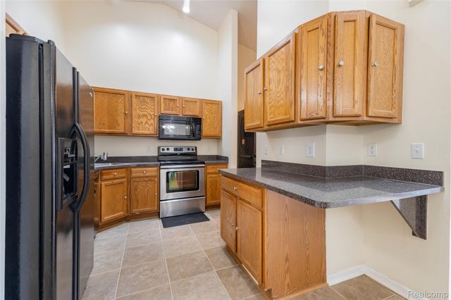 23342 Stiles Court, Brownstown Charter Township, MI 48183