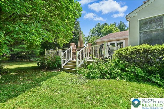 4253 Biddeford Circle, Buckingham, PA 18902