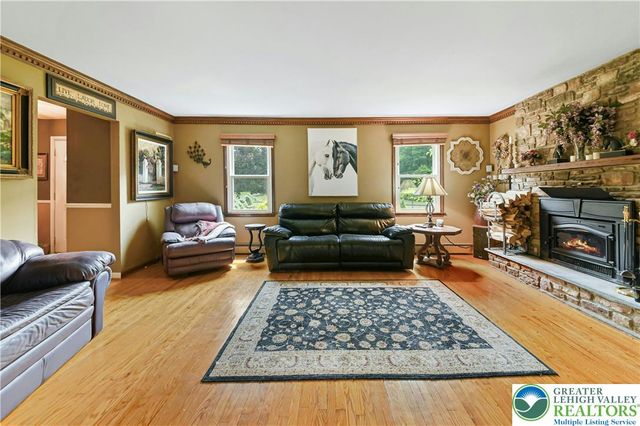 4253 Biddeford Circle, Buckingham, PA 18902
