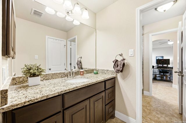 26223 Dakota Chief, San Antonio, TX 78261