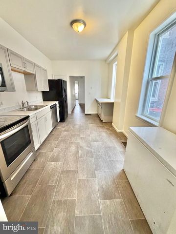 1211 W POPLAR ST, York, PA 17404