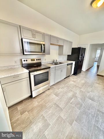 1211 W POPLAR ST, York, PA 17404