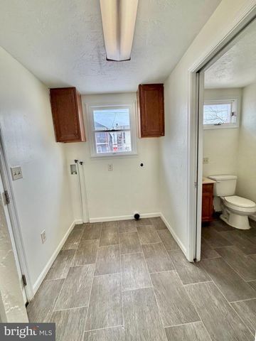 1211 W POPLAR ST, York, PA 17404