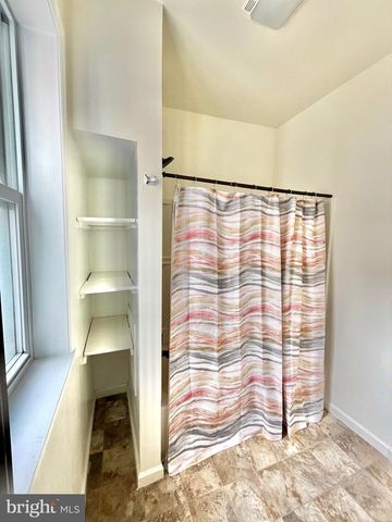 1211 W POPLAR ST, York, PA 17404