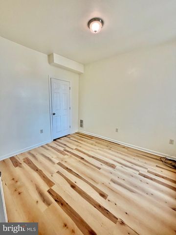 1211 W POPLAR ST, York, PA 17404