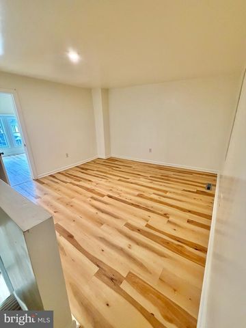 1211 W POPLAR ST, York, PA 17404