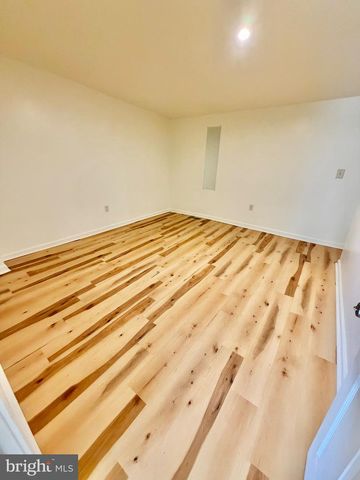 1211 W POPLAR ST, York, PA 17404