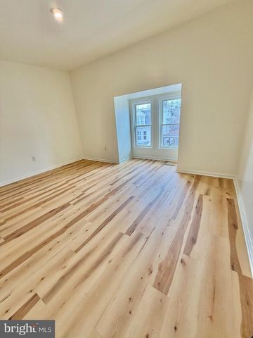 1211 W POPLAR ST, York, PA 17404