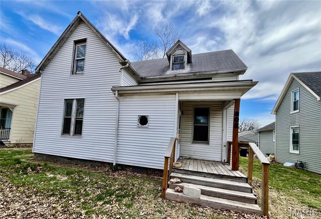 802 E D Street, Belleville, IL 62220