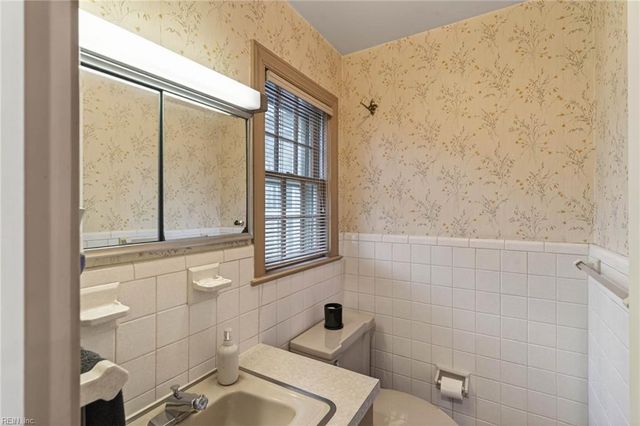 454 Strother DR, Hampton, VA 23666