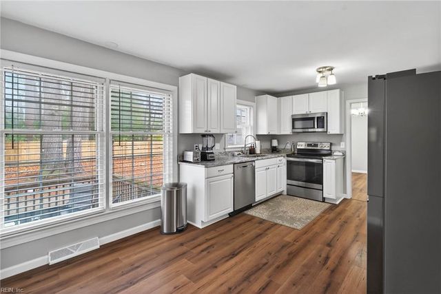 454 Strother DR, Hampton, VA 23666