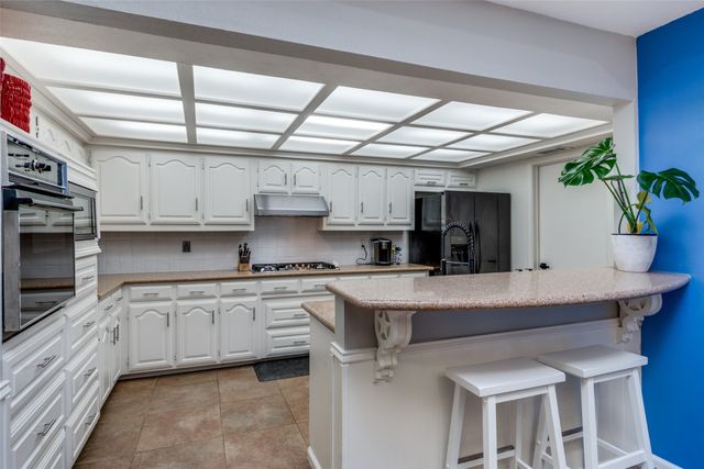 6018 Blue Bay Drive, Dallas, TX 75248
