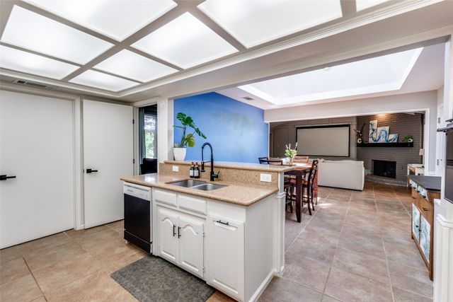 6018 Blue Bay Drive, Dallas, TX 75248