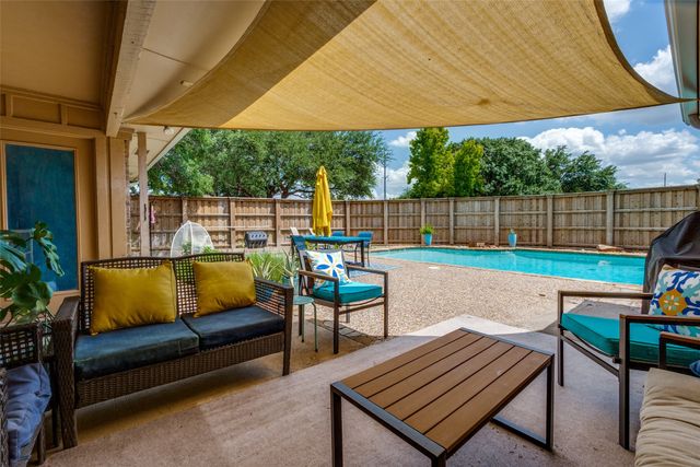 6018 Blue Bay Drive, Dallas, TX 75248