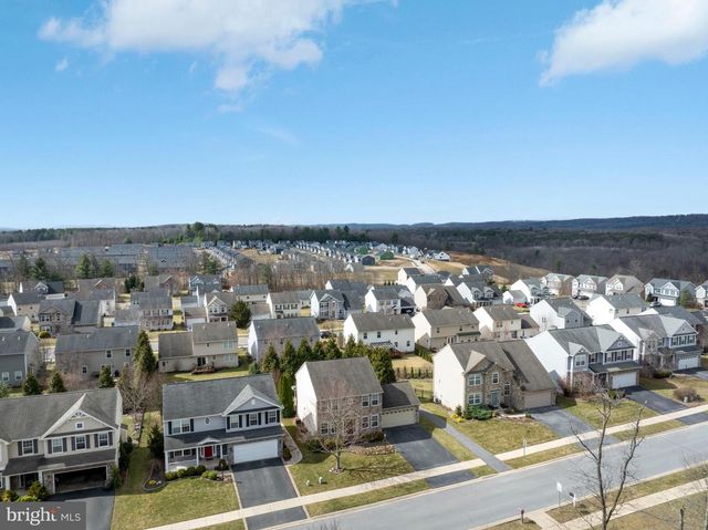 174 BRYNWOOD DR, Port Matilda, PA 16870