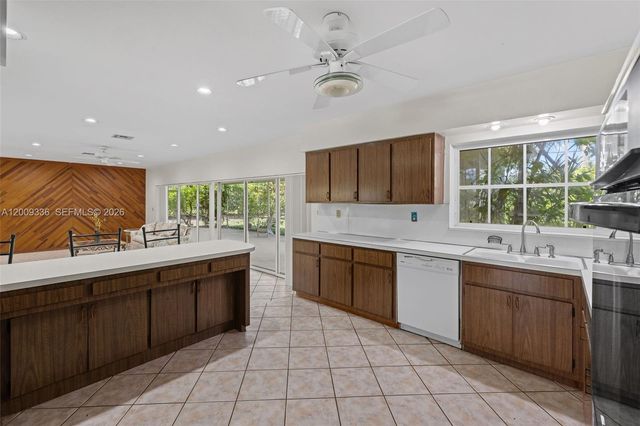 13730 SW 75th Ave, Palmetto Bay, FL 33158