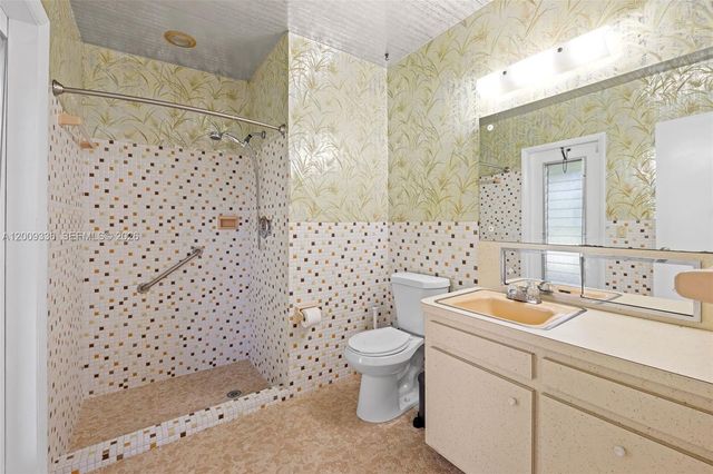 13730 SW 75th Ave, Palmetto Bay, FL 33158