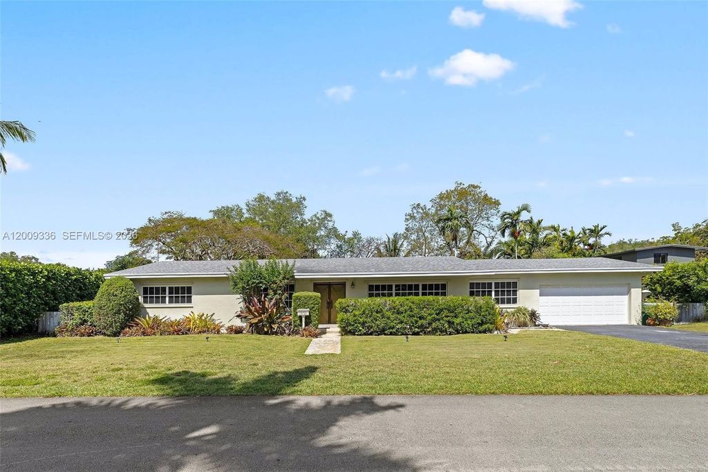 13730 SW 75th Ave, Palmetto Bay, FL 33158