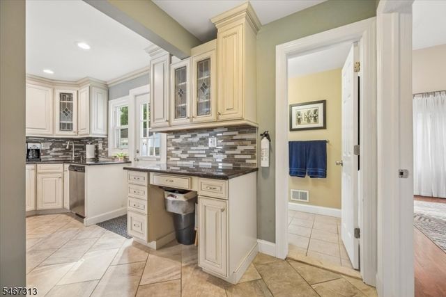 240 W Hanover Ave, Morris Twp., NJ 07960