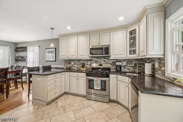 240 W Hanover Ave, Morris Twp., NJ 07960