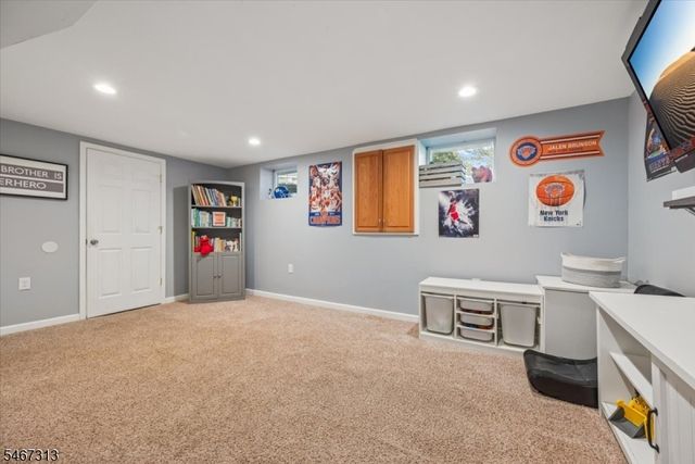 240 W Hanover Ave, Morris Twp., NJ 07960