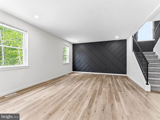 1327 FILBERT AVE, Glassboro, NJ 08028