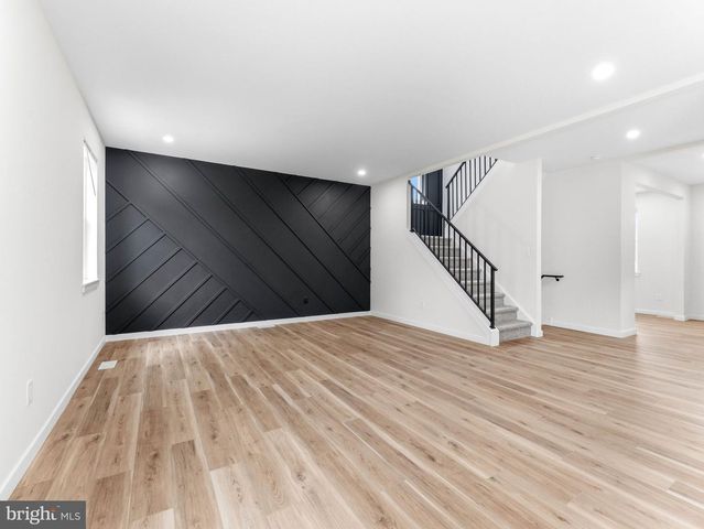 1327 FILBERT AVE, Glassboro, NJ 08028