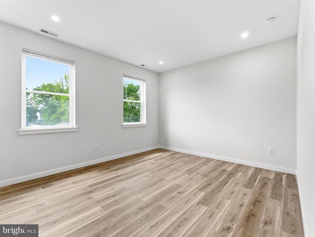 1327 FILBERT AVE, Glassboro, NJ 08028
