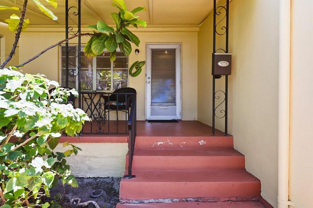 1205 North M Street, Lake Worth Beach, FL 33460