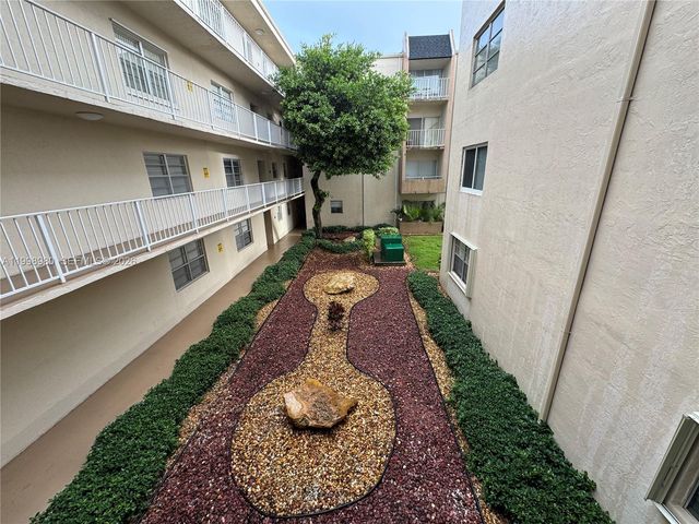 7787 SW 86th St E-206, Miami, FL 33143