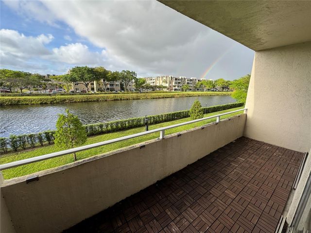 7787 SW 86th St E-206, Miami, FL 33143