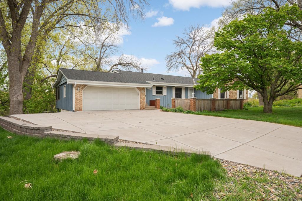 4030 Wasatch Lane, Golden Valley, MN 55422