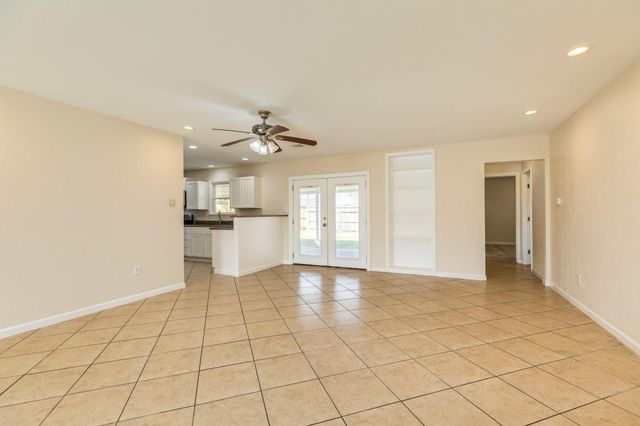 3206 Pine Street, Galveston, TX 77551