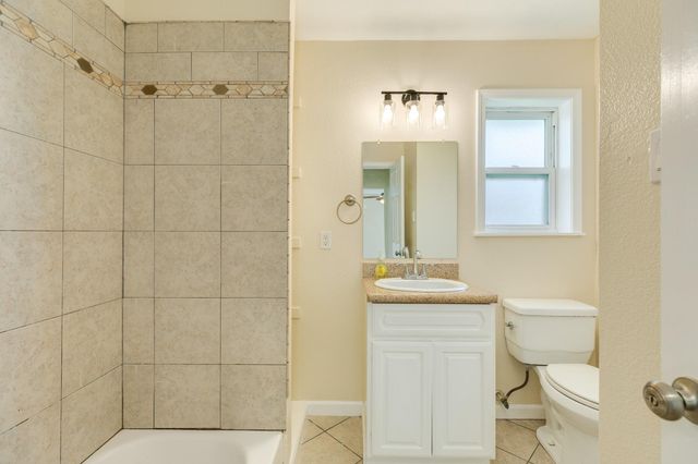 3206 Pine Street, Galveston, TX 77551