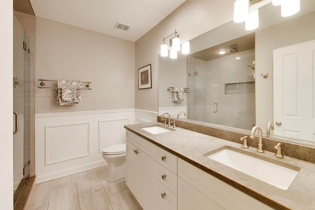 207 S Evergreen Avenue, Arlington Heights, IL 60005